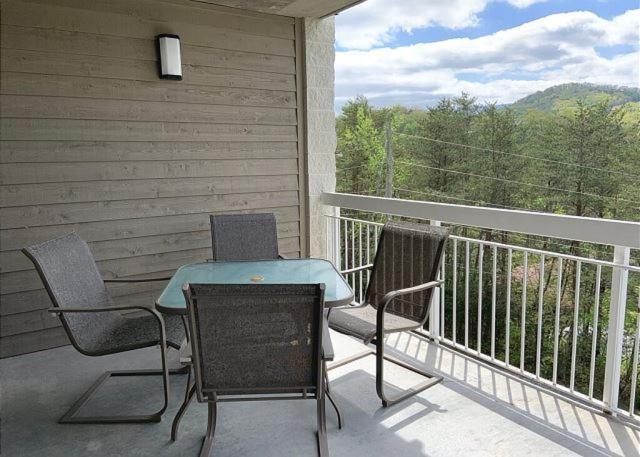 Tennessee Retreat Whispering Pines 631 Apartment Pigeon Forge Exterior photo